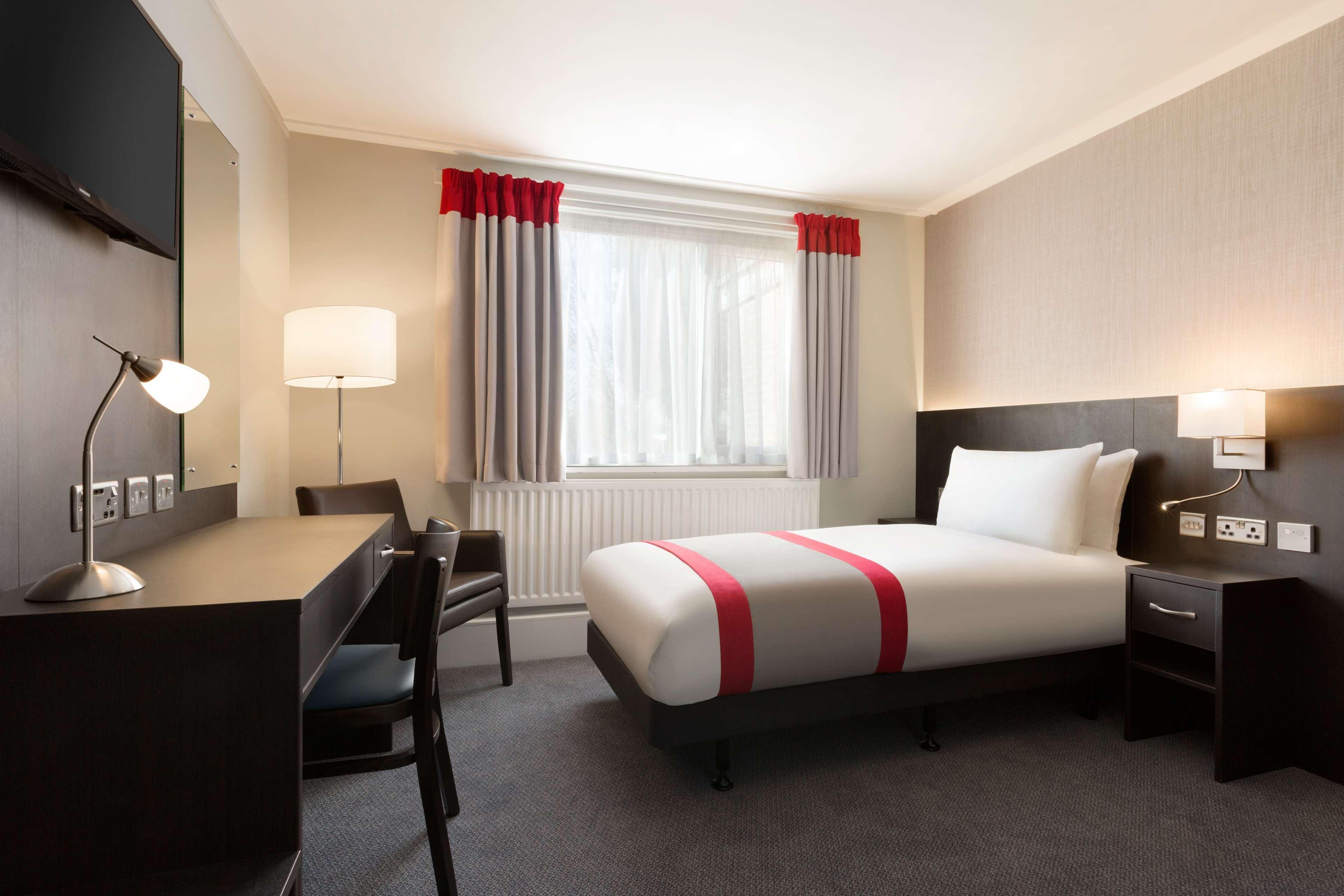 Ramada Chorley South Hotel Eksteriør billede