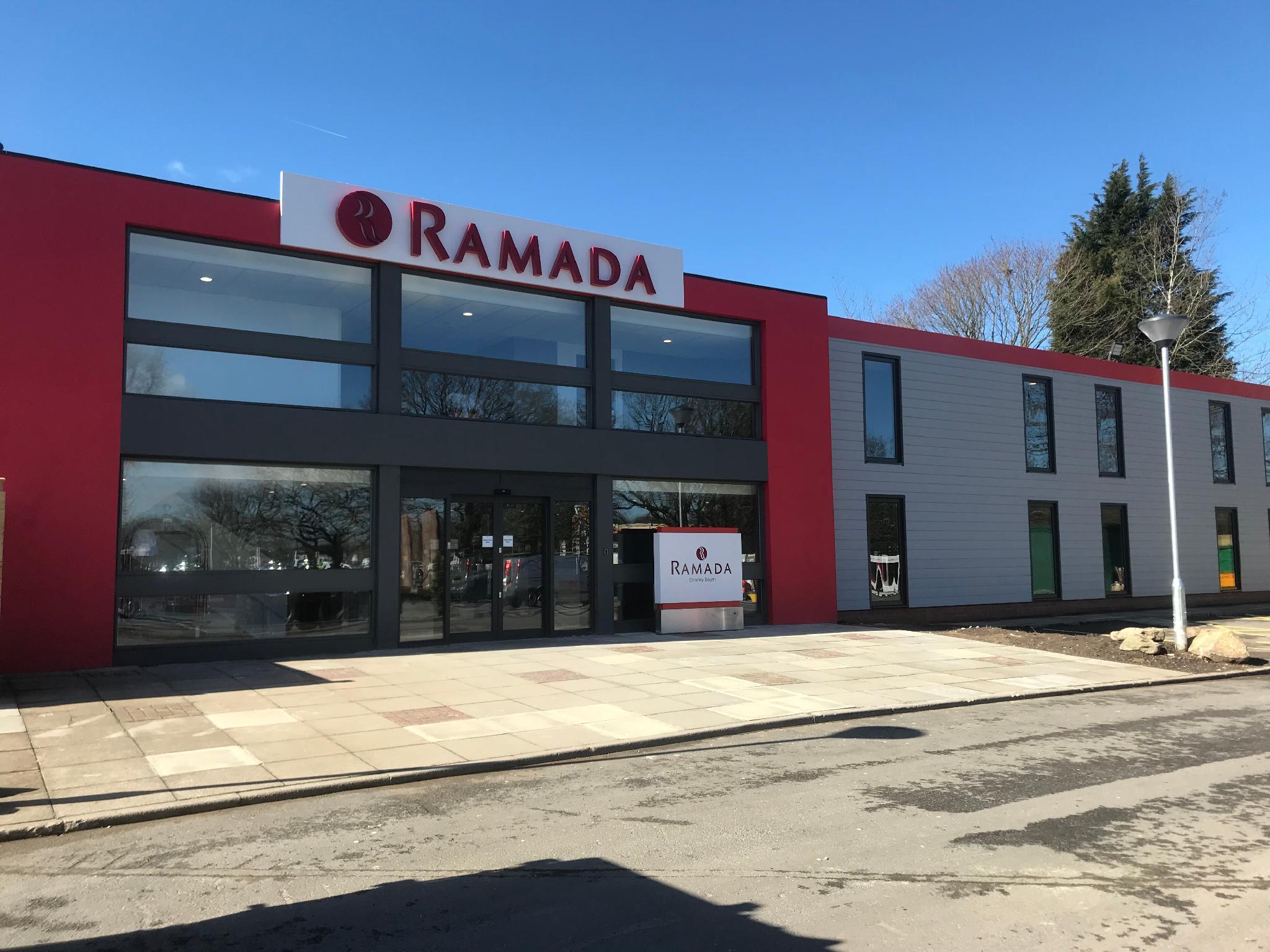 Ramada Chorley South Hotel Eksteriør billede